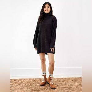 AE Black Mock Neck Sweater Mini Dress - Sz L 🍂